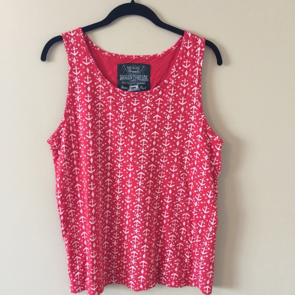 Broken threads tank top size large